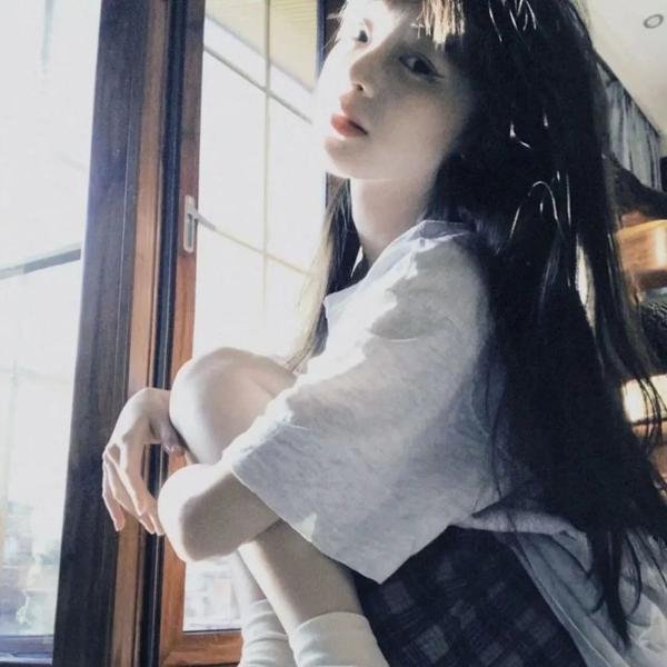 不认识的女友